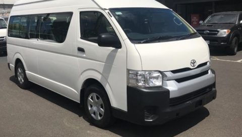 toyota-hiace-1 toyota-hiace-1